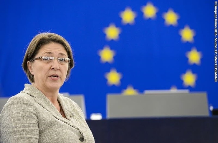 Violeta Bulc, comisaria de Transportes da UE 