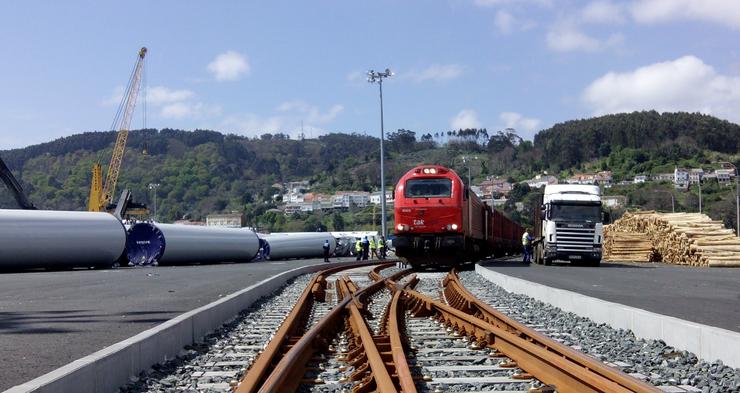 Movemento de mercadorías nos portos de Ferrol e San Cibrao 