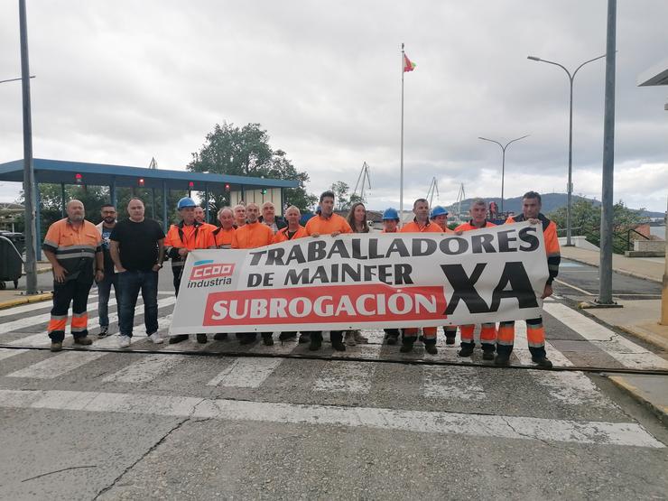 Manifestación de traballadores fronte a entrada de Navantia Ferrol 