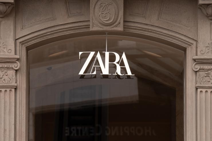 Unha tenda da franquicia Zara en Barcelona / David Zorrakino - Arquivo / Europa Press