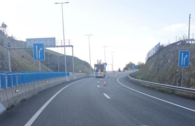 Transportes formaliza por máis de 12 millóns de euros un contrato de conservación de estradas en Ourense. / MINISTERIO DE TRANSPORTES