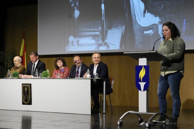 Presentación do libro dos Premios Minerva. COLEXIO M. PELETEIRO / Europa Press