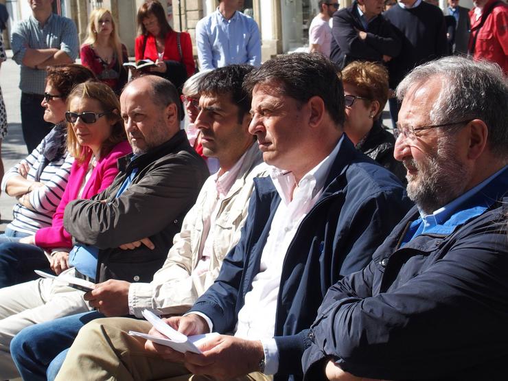 Arquivo - Os socialistas José Ramón Gómez Besteiro, e Xosé López Orozco nunha imaxe de archvo de 2015. EUROPA PRESS - Arquivo / Europa Press