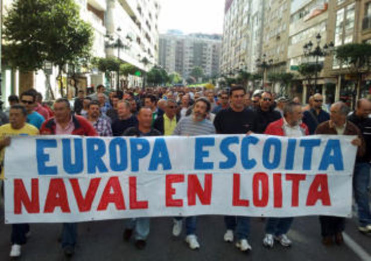 Traballadores do naval protestan en Vigo