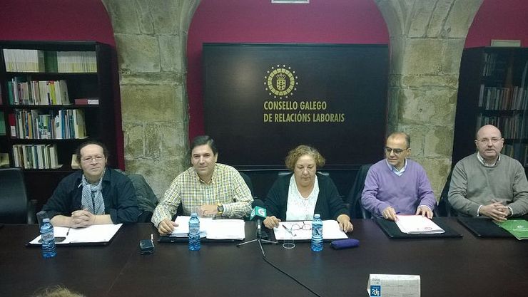 Os sindicatos presentan o convenio colectivo das orquestas 