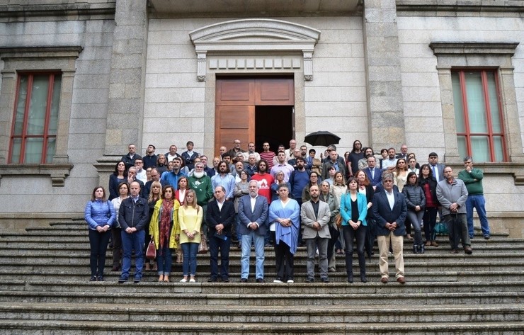 Minuto de silencio fronte ao Parlamento de Galicia 