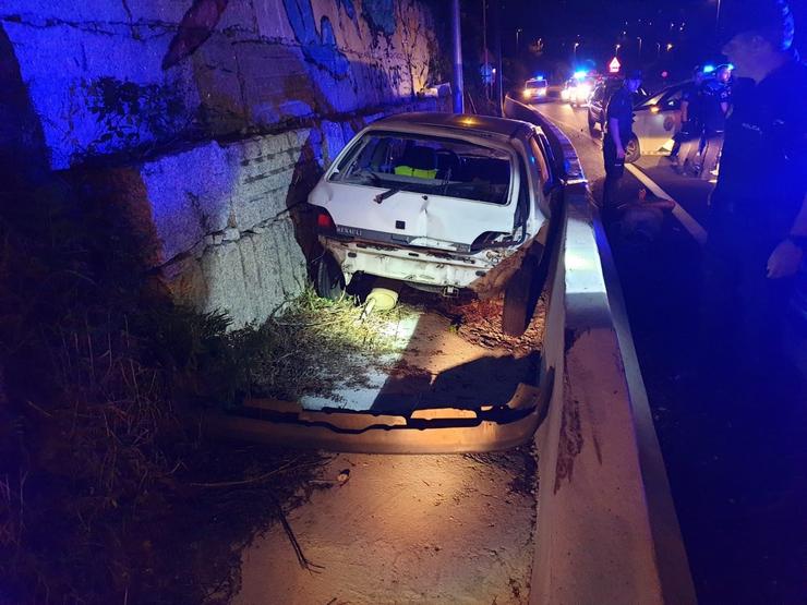 Detido en Vigo un condutor 'kamikaze' que circulou 14 km pola A-55 en sentido contrario e embistió a un coche da Garda Civil. POLICÍA NACIONAL