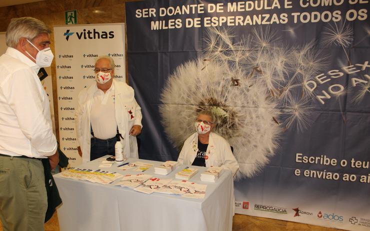 Mesa informativa sobre doazón de medula ósea no hospital Vithas de Vigo, en cooperación coa Asociación de Doantes e Receptores de Órganos de Vigo (Adrovi).. HOSPITAL VITHAS VIGO / Europa Press