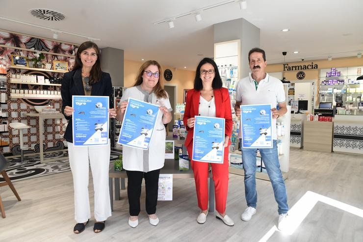 Sanidade e os farmacéuticos de Pontevedra inician unha campaña sobre a prevención e control do mosquito tigre 