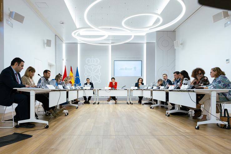 Imaxe da segunda reunión da Comisión de Seguimento do Ingreso Mínimo Vital, celebrada en Pamplona. MINISTERIO DE INCLUSIÓN E SEGURIDADE SOCIAL