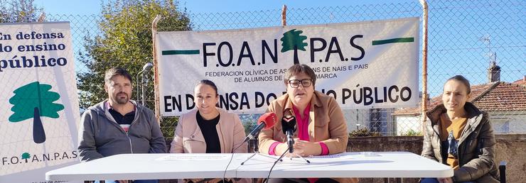 Rolda de prensa da Federación Olívica de Anpas, FOANPAS, para denunciar de novo atrasos nas bolsas municipais de comedor en Vigo / Europa Press