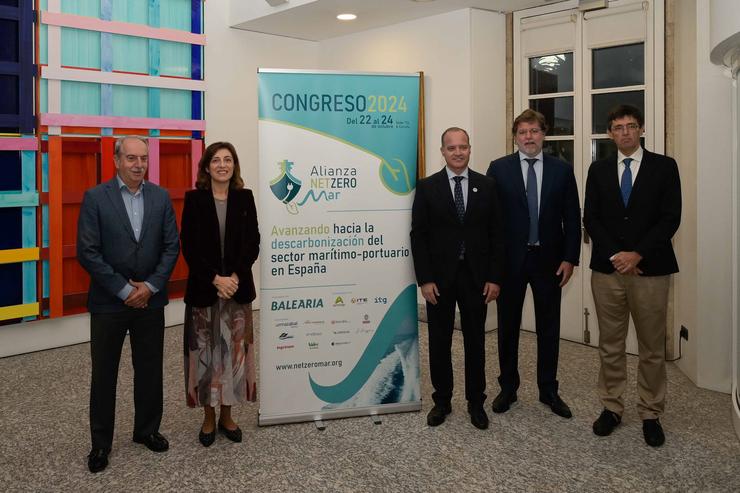 A conselleira de Medio Ambiente e Cambio Climático, Anxos Vázquez, participa no congreso 'Avanzando cara á descarbonización do sector marítimo-portuario en España'. MONCHO FONTES 