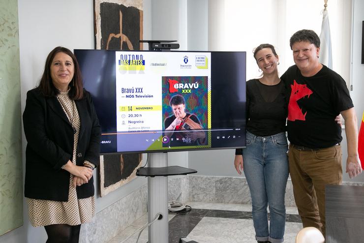 Presentación da proxección do documental 'Bravú'. DEPUTACIÓN DA CORUÑA 