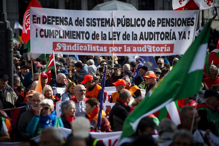 Manifestación polas pensións públicas.. Juan Barbosa - Europa Press