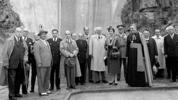 Inauguración polo ditador Franco do encoro de Santo Estevo de Ribas de Sil en 1956 