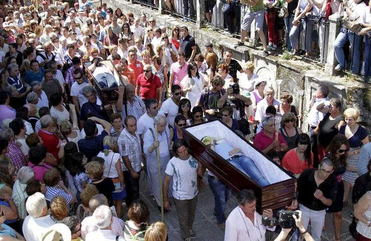 Procesión das Mortallas na Pobra do Caramiñal 