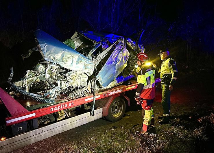 Falece un home de 58 anos tras saírse da vía en Maside (Ourense). GARDA CIVIL DE OURENSE / Europa Press