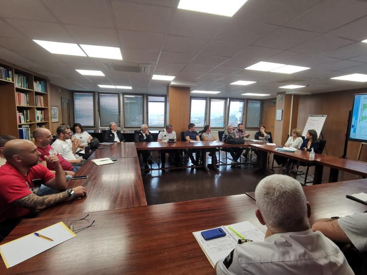 Imaxe da reunión entre Mar e confrarías de Ares e Betanzos / XUNTA 