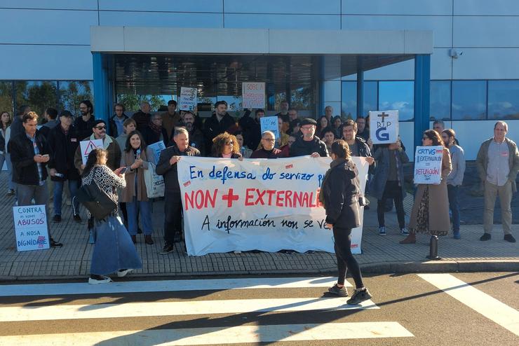 Concentración da 16ª xornada de folga da CRTVG, en San Marcos 