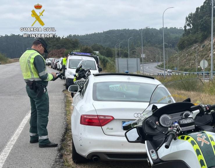 Interceptado en Sanxenxo un condutor que circulaba a 182 km/h nun tramo limitado a 90 km/h.. GARDA CIVIL / Europa Press