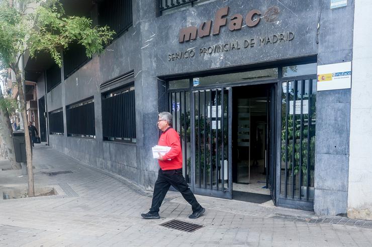 Fachada dun edificio de Muface, en Avenida de Pablo Iglesias, a 11 de outubro de 2024, en Madrid / Ricardo Rubio - Arquivo