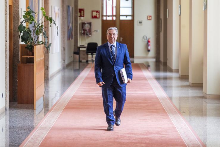 PRESENTACIÓN DÚAS ORZAMENTOS DÁ DEPUTACIÓN DE OURENSE NON PARLAMENTO DE GALICIA, Ou presidente provincial, Luís Menor, comparece non Parlamento de Galicia para presentar vos orzamentos dá Deputación de Ourense na Comisión parlamentaria de Economía. ALBERTE PAZ 