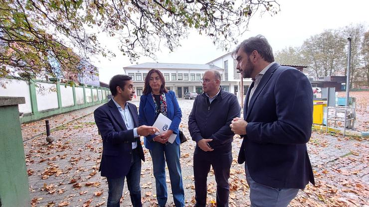 O portavoz do PP no Congreso, Miguel Tellado, nunha visita a Ferrol xunto ao alcalde, José Manuel Rei Varela, e os populares Elena Candia e Diego Calvo.. PP 