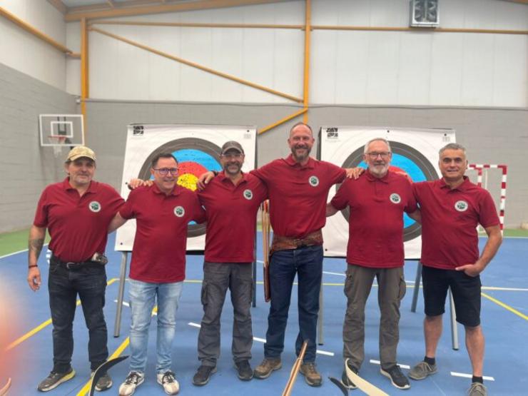 Algúns membros do Club de Tiro con Arco 