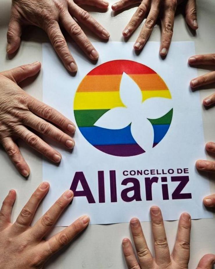 Campaña Día Internacional do Orgullo LGTBI+ en Allariz. Foto: Comunicación Concello de Allariz.