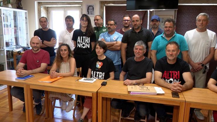 Rolda de prensa contra o proxecto de Altri das Plataformas Ulloa Viva e En Defensa da Ría de Arousa / Europa Press