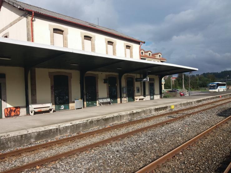 Estado actual da estación de tren de Pontecesures 