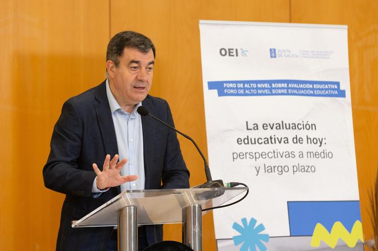 O conselleiro de Educación, Ciencia, Universidades e FP, Román Rodríguez, nas xornadas. XUNTA / Europa Press