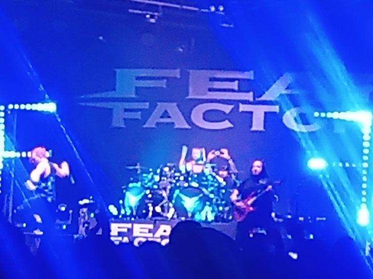 Actuación dos Fear Factory no Resurection Fest 
