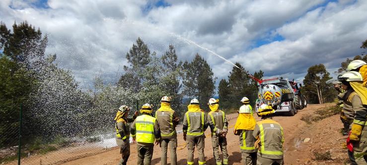 Cursos teórico-prácticos da Xunta destinados aos bombeiros condutores das novas motobombas 