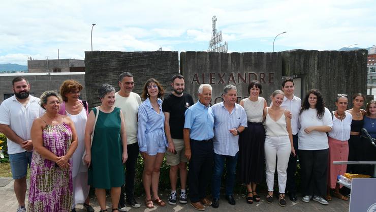 A portavoz nacional do BNG, Ana Pontón, xunto a outros dirixentes do partido nun acto de homenaxe a Alexandre Bóveda. BNG 