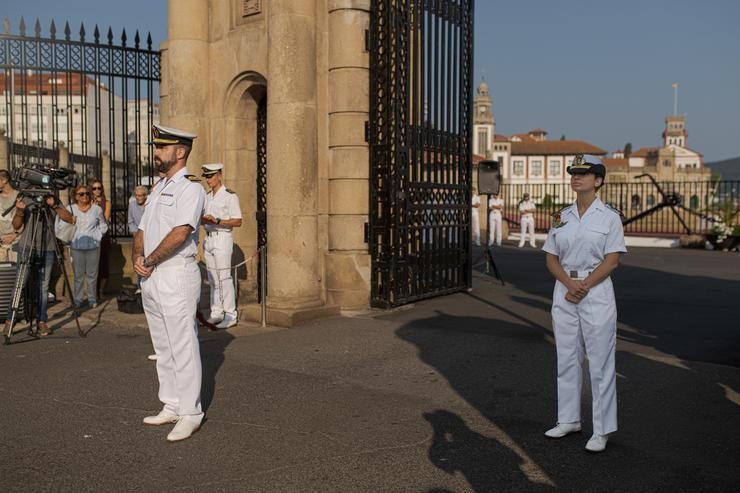 Oficiais da Escola Naval Militar reciben a alumnos de acceso directo pertencentes aos Corpos Xeral, Infantaría de Mariña, Intendencia, Enxeñeiros e Militares de Complemento, a 19 de agosto de 2024, en Marín, Pontevedra, Galicia (España).. Elena Fernández - Europa Press 