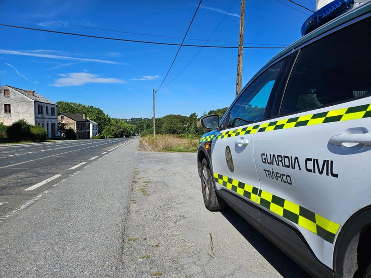 Coche da Garda Civil de Tráfico.. GARDA CIVIL