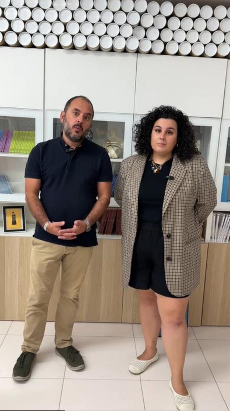 O presidente da Mesa pola Normalización Lingüística, Marcos Maceira, e a integrante da mesma organizacion e 'tiktoker' Sara Seco.. A MESA POLA NORMALIZACIÓN LINGÜÍSTICA 