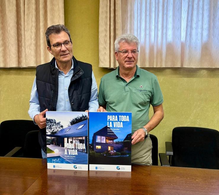 Víctor Cobo, presidente do Clúster, e Severino González, xerente. Foto: Prensa Clúster d a Pizarra de Galicia.