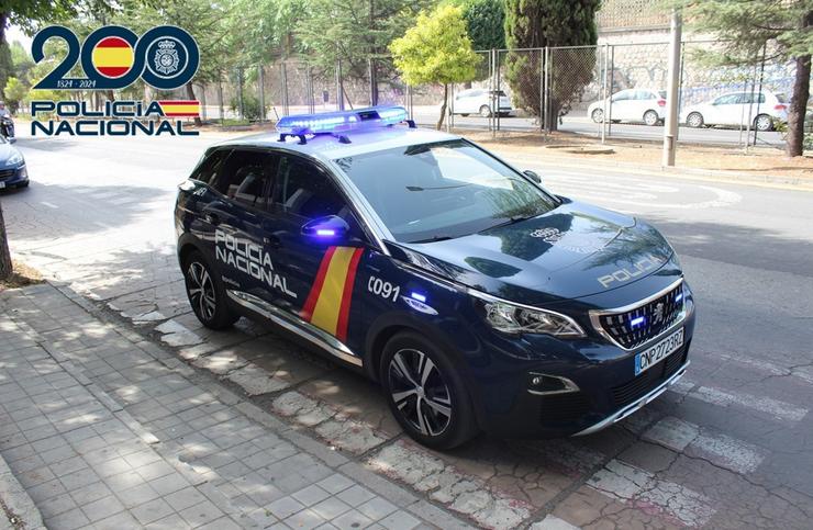 Vehículo da Policía Nacional.. POLICÍA NACIONAL EN GRANADA