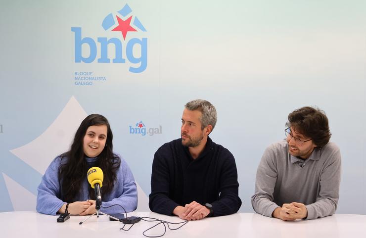 De esquerda a dereita: Iria Buide, Rubén Arroxo e Felipe Rivas, nunha rolda de prensa do BNG de Lugo 