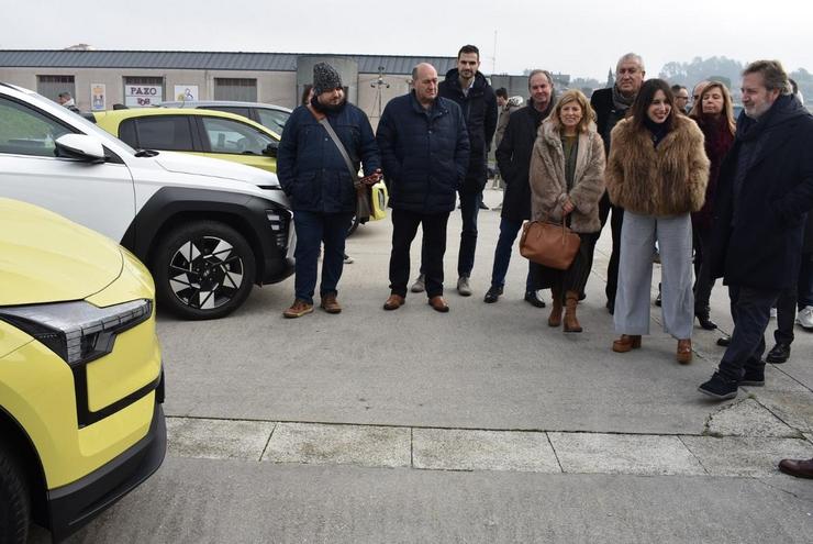 María Jesús Lorenzanza presenta axudas para a compra de coche eléctrico 