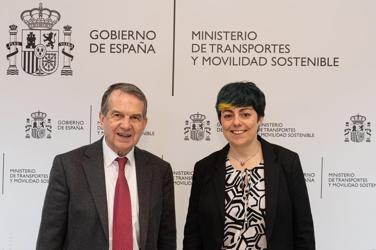 O alcalde de Vigo, Abel Caballero, e a secretaria de Estado de Transporte Terrestre, Marta Serrano / DANIEL RAMO - Arquivo