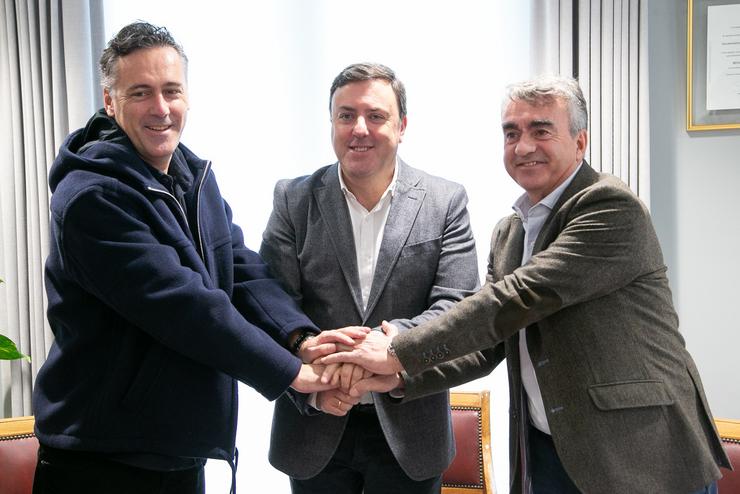 A Deputación da Coruña e Pedralonga Estudos asinan o contrato para a xestión do estudio virtual Estudo Inmersivo. DEPUTACIÓN DA CORUÑA 