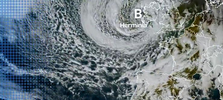 Este luns a borrasca Herminia xa se atopaba ao norte das Illas Británicas, pero as borrascas máis pequenas asociadas aínda surcaban Galicia 