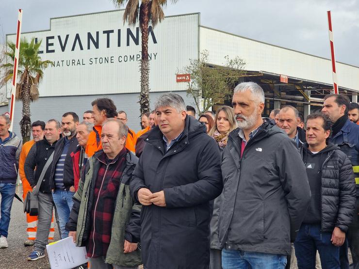 Traballadores de Levantina no Porriño.. PEDRO DAVILA-EUROPA PRESS / Europa Press