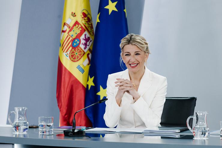 A vicepresidenta segunda e ministra de Traballo e Economía Social, Yolanda Díaz, durante unha rolda de prensa tras o Consello de Ministros, no Complexo da Moncloa, a 4 de xaneiro de 2025-. Carlos Luján - Europa Press 