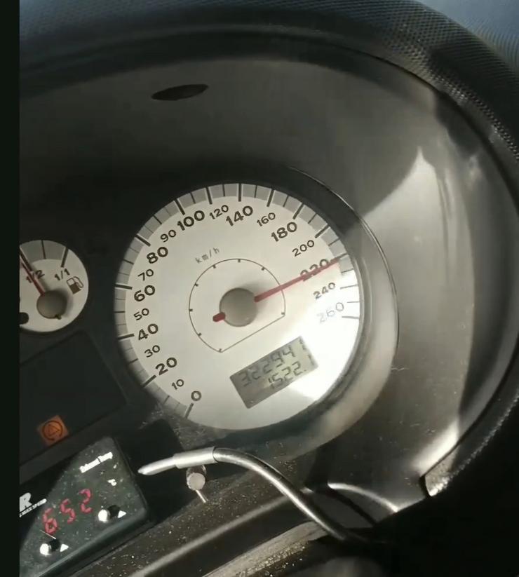 Interceptado en Lugo un condutor que circulaba a 220 km/h nunha estrada de 100 km/h tras subir un vídeo.. GARDA CIVIL / Europa Press