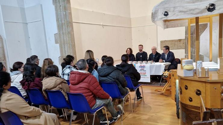 Presentación do Xeado de Queixo de Arzúa-Ulloa DOP con marmelo. Foto: Concello de Arzúa.