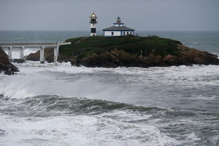 Arquivo - Mar embravecido na costa de Ribadeo 